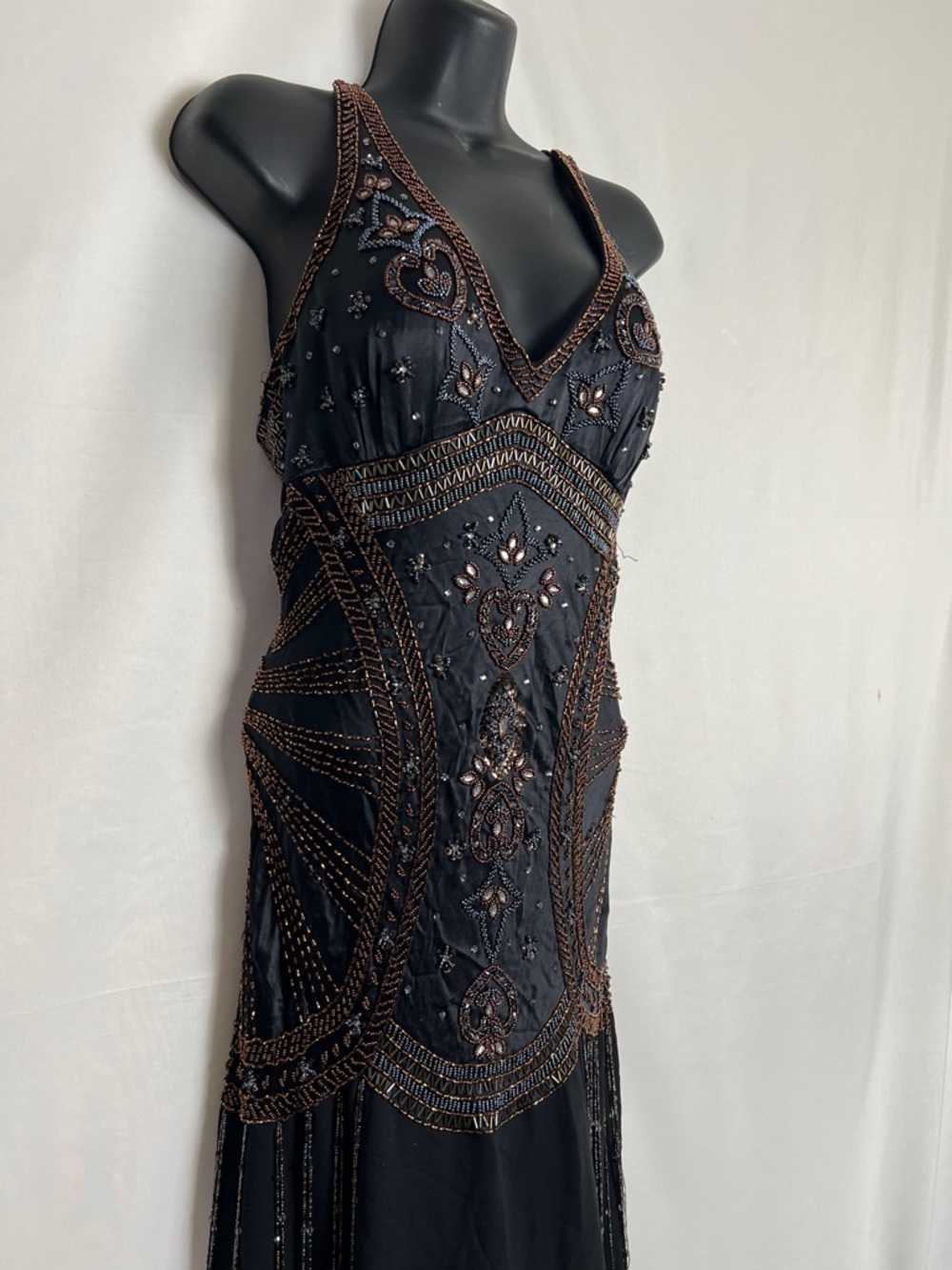 Sue Wong Black Beaded Evening dress with Bronze Accents - Picture 4 of 16